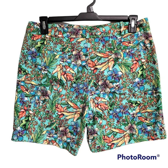 Talbots Floral Print Women Shorts - Picture 2 of 10